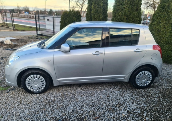 Suzuki Swift cena 15500 przebieg: 198600, rok produkcji 2007 z Szczecin małe 211